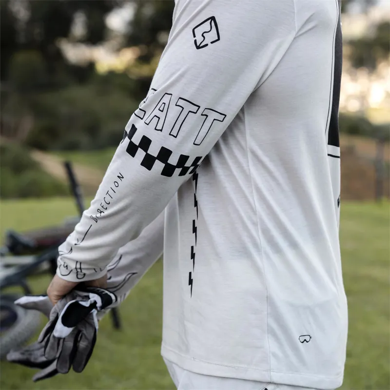 Leatt Gravity 3.0 MTB Long Sleeve Jersey in Cream White-2