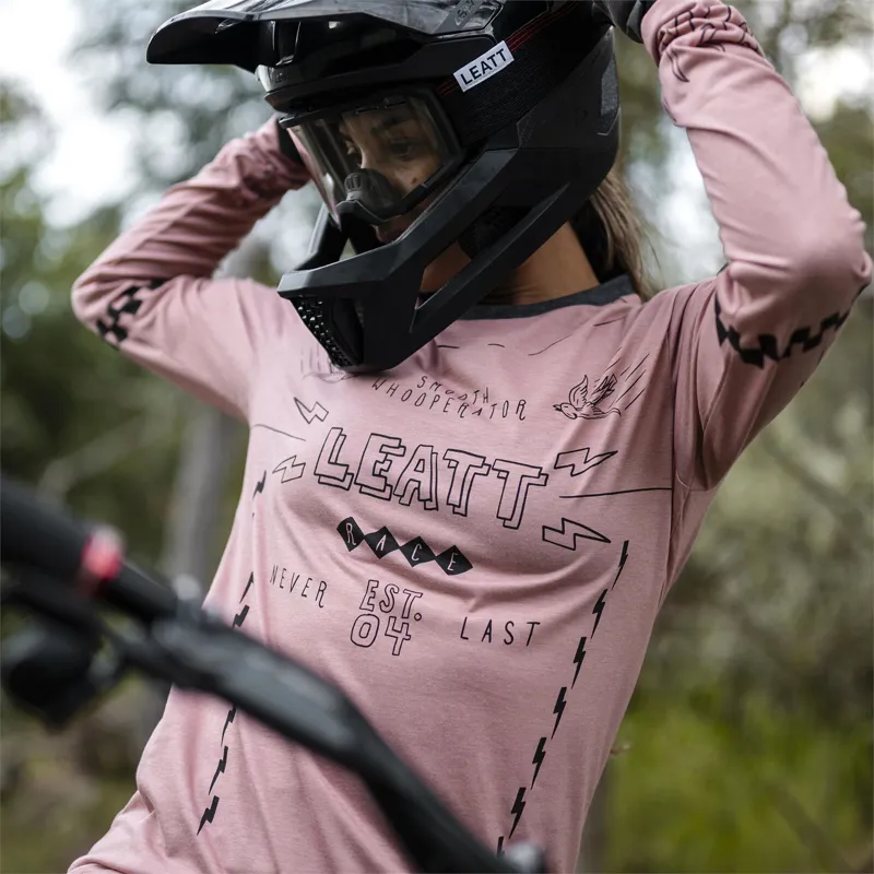 Leatt Gravity 3.0 Women's MTB Long Sleeve Jersey in Dusty Pink-5