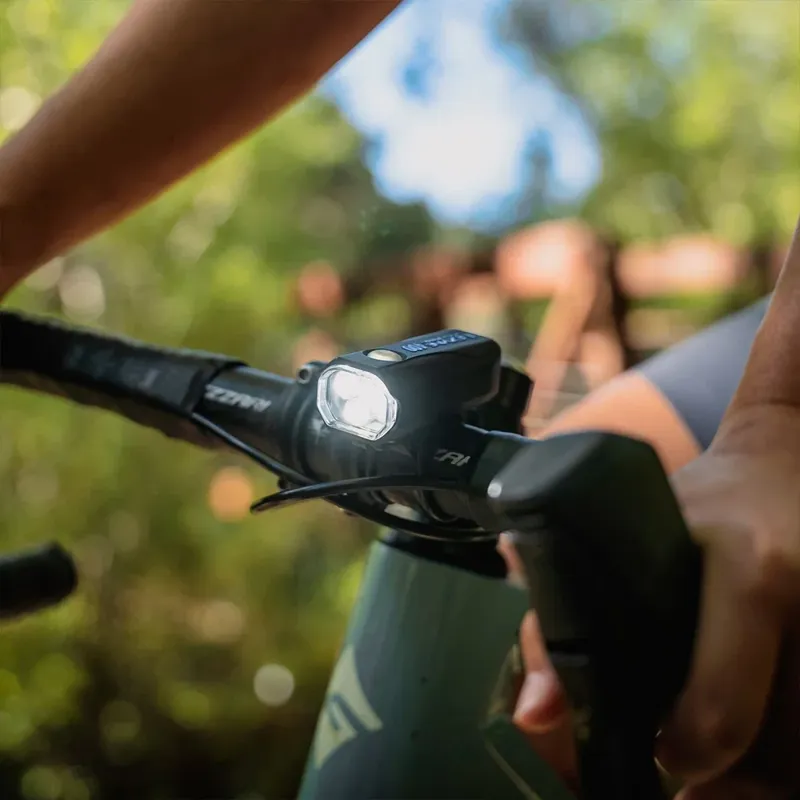 Lezyne KTV Drive Pro 400+ LED Light-5