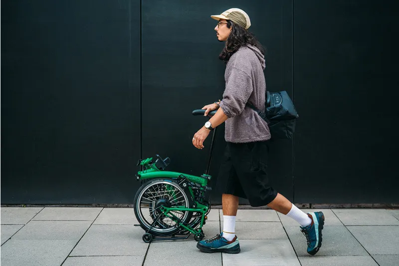 Brompton Electric C Line with SuperRoll+ 4-Speed Folding Bike 2026 in Palm Green-7