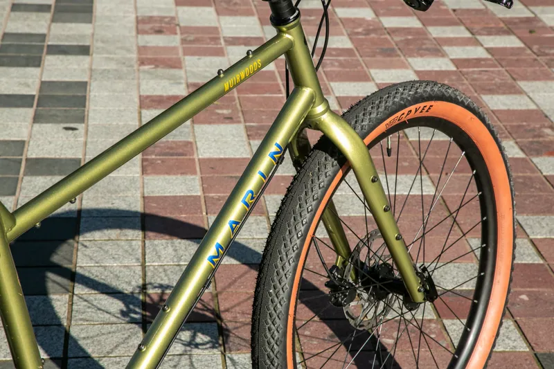 Marin Muirwoods Hybrid Bike 2026 in Gold-4