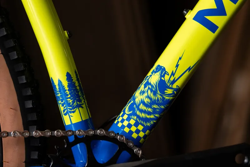 Marin Bobcat Trail 3 Hardtail Mountain Bike 2027 in ARTIST EDITION: THUMBS-4