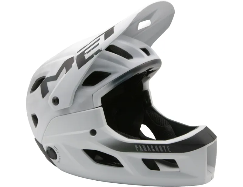 EX DISPLAY MET Parachute MCR MIPS Convertible Full-Face Helmet Medium 56-58cm in White