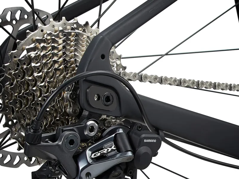 Giant Revolt 0 Gravel Bike 2023 in Black-3