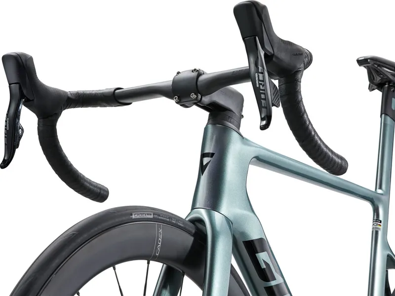 Giant Propel Advanced SL 1 Road Bike 2023 in Airglow-6