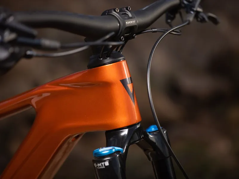 Giant Trance X Advanced E+ EL 2 Full Suspension Electric Mountain Bike 2023 in Amber Glow/Cordovan-11