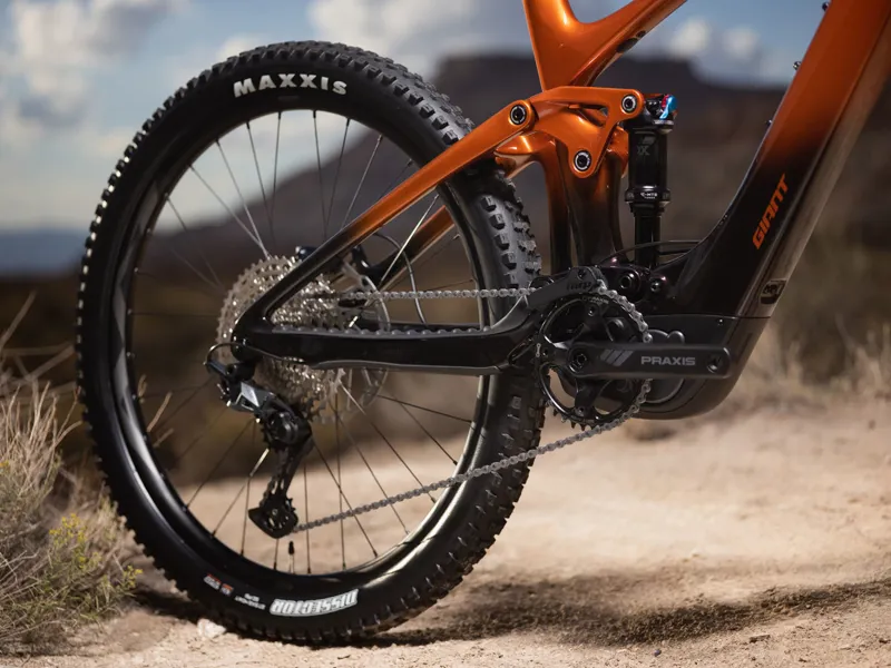 Giant Trance X Advanced E+ EL 2 Full Suspension Electric Mountain Bike 2023 in Amber Glow/Cordovan-10