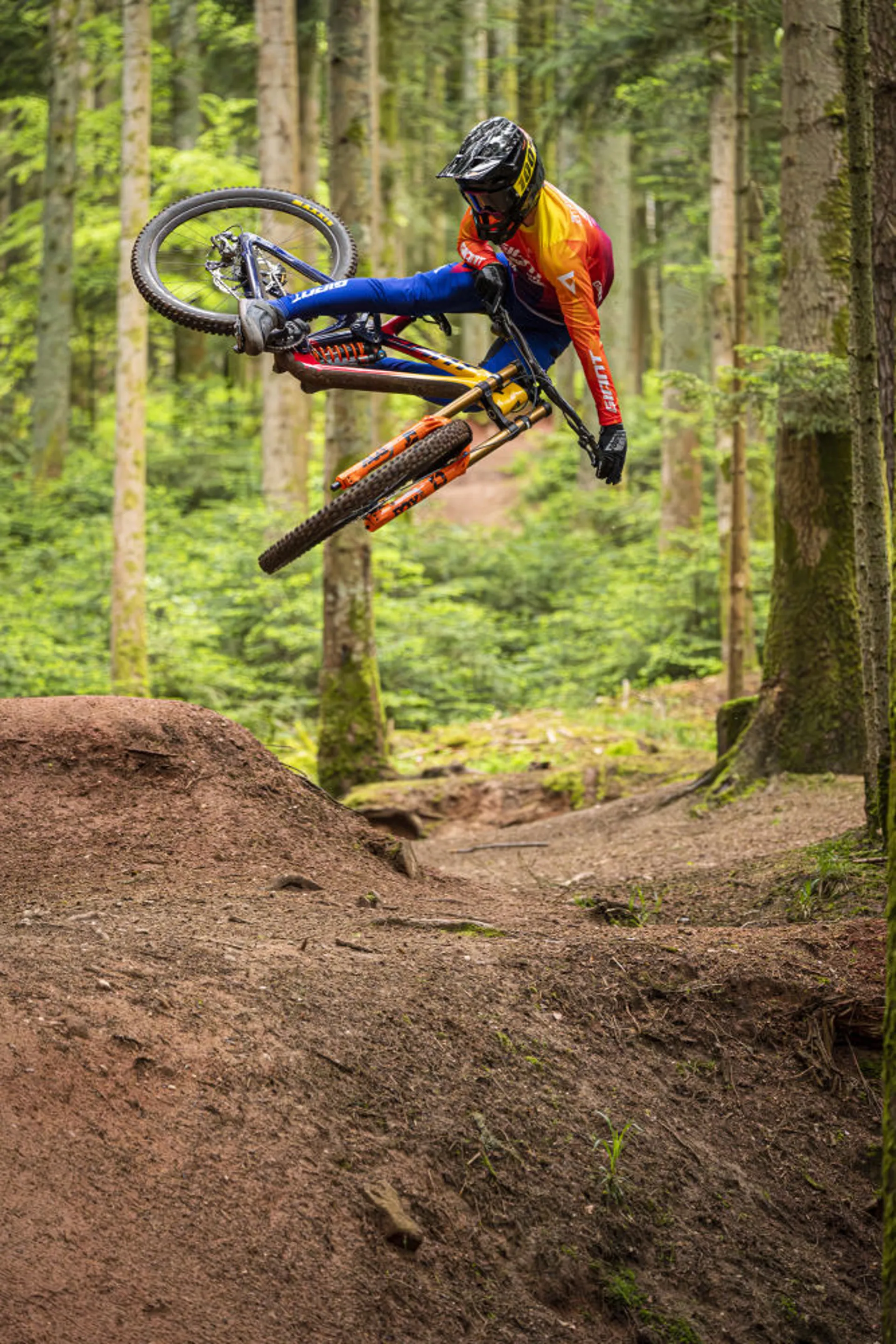 Giant Full Suspension Downhill Mountain Bike Giant Glory