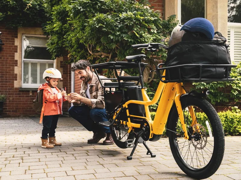Momentum PakYak E+ Electric Cargo Bike 2025 in Bumblebee Yellow-6