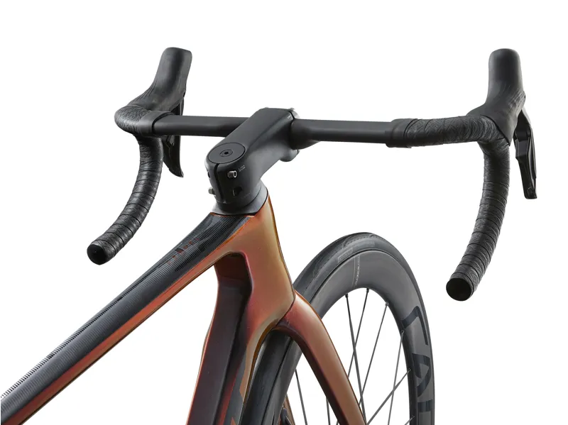 Giant Propel Advanced SL 0 Dura-Ace Road Bike 2025 in Black/Red-5