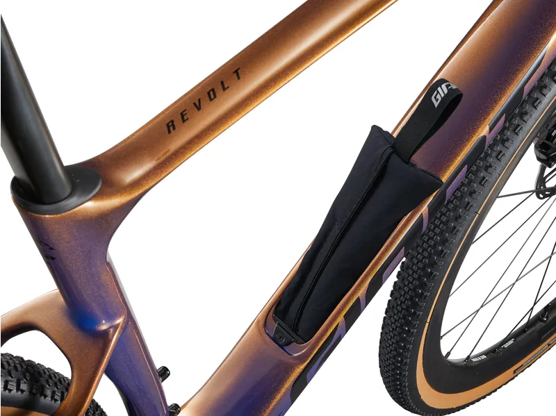 Giant Revolt Advanced Pro 1 Gravel Bike 2025 in Meteor Storm-4