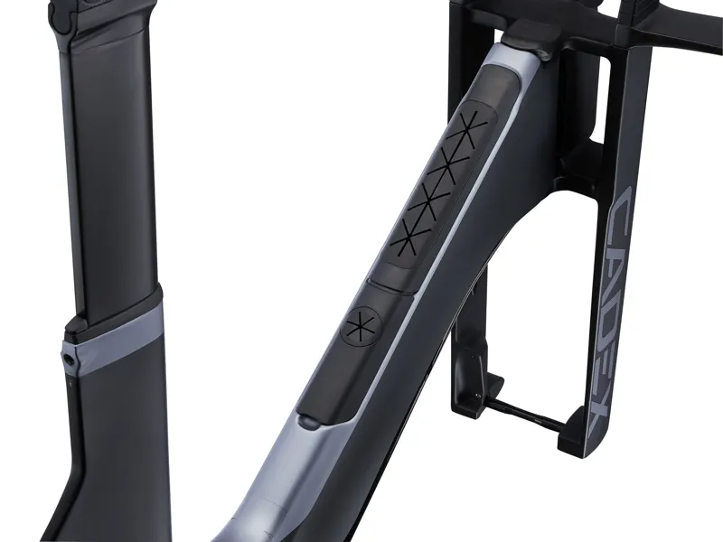 Cadex Tri Road Frameset 2026 in Carbon-6