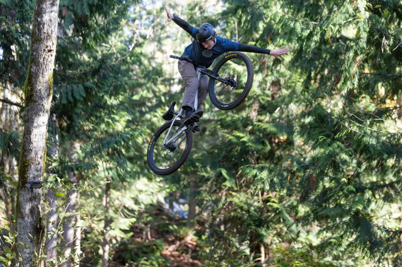 Giant STP 26 Jump Bike 2026 in Quicksilver-12