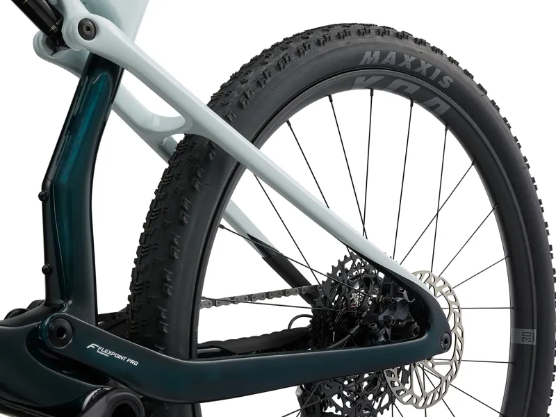 Giant Anthem Advanced SL 2 Full Suspension Mountain Bike 2026 in Mariana Blue/Icicle White-2