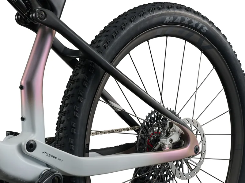 Giant Anthem Advanced SL SE Full Suspension Mountain Bike 2026 in White/Carbon-4