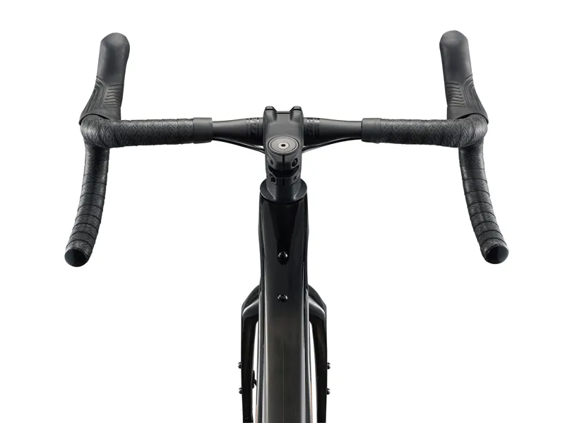 Giant Revolt Advanced 2 Gravel Bike 2026 in Carbon-4