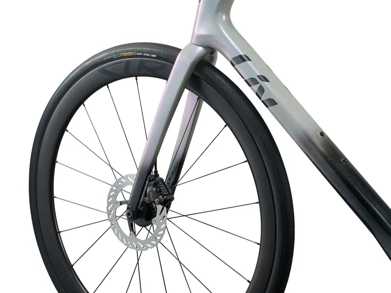 Liv Avail Advanced 0 Carbon Road Bike 2027 in Supernova Grey-4