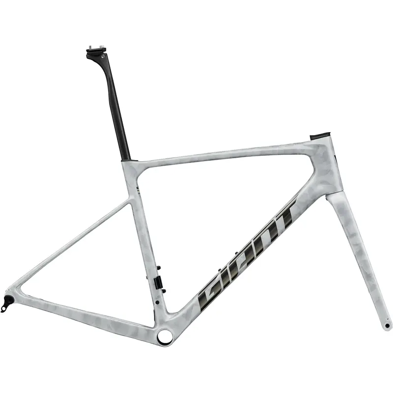 Balfes Bikes Giant Defy Advanced Pro Carbon Sportive Frameset 2027 in Polar Silver | Free postage over £30, £10 off first order, price match & 0% finance.