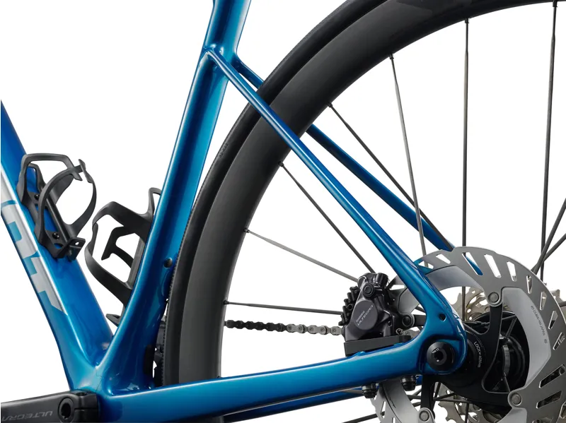 Giant Defy Advanced Pro 0 Carbon Road Bike 2027 in Luminous Lagoon-3