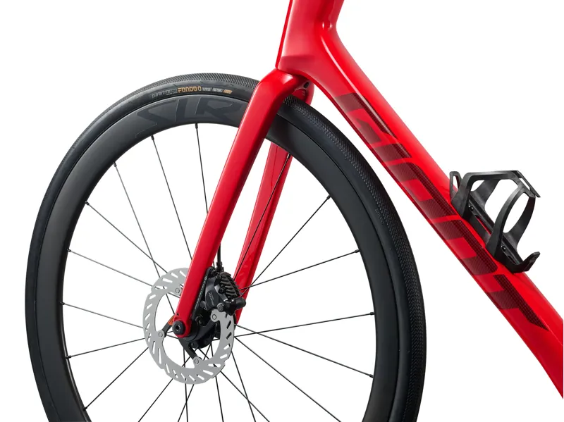 Giant Defy Advanced Pro 2 Carbon Road Bike 2027 in Rosso Corsa-2
