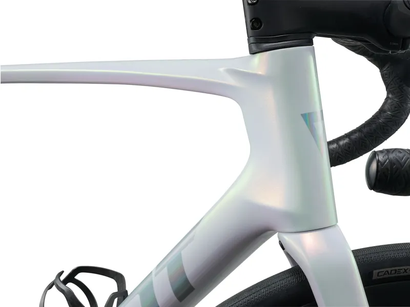 Giant Defy Advanced SL 0 Carbon Road Bike 2027 in Prism Pearl-6