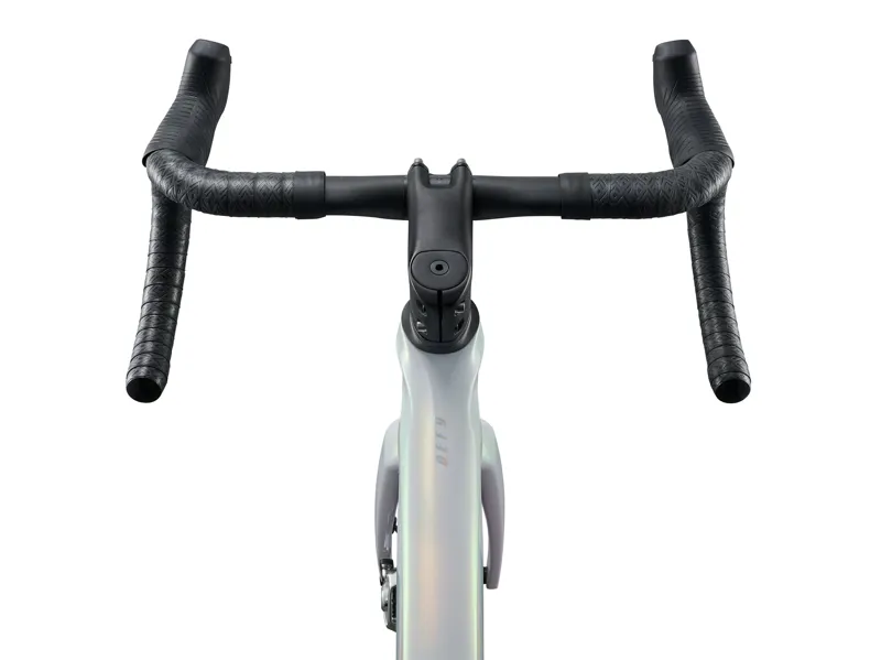 Giant Defy Advanced SL 0 Carbon Road Bike 2027 in Prism Pearl-7