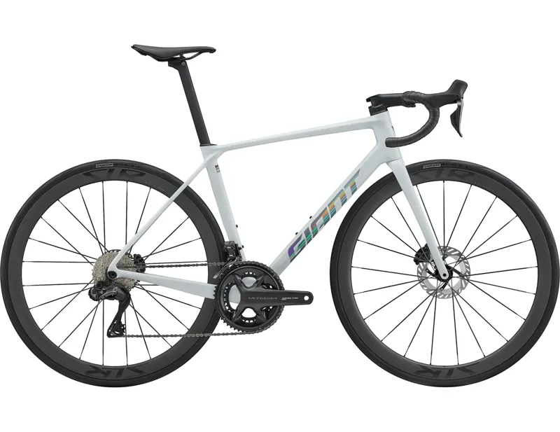 Giant TCR Advanced Pro 0 Di2 Carbon Road Bike 2027 in Icicle White