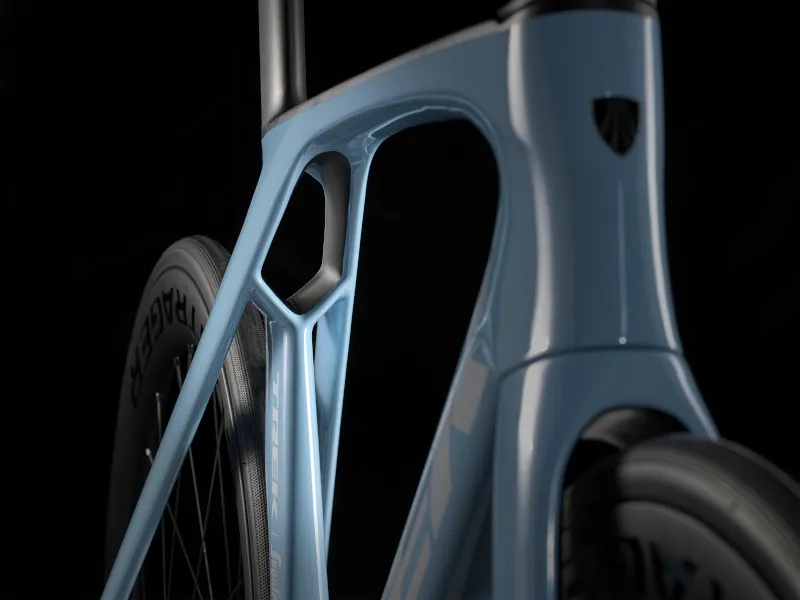 Trek Madone SLR 6 Gen 7 Carbon Road Race Bike 2024 in Azure-8