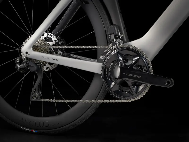 Trek Madone SLR 6 Gen 7 Carbon Road Race Bike 2023 in Quicksilver-9