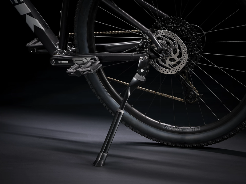 Trek Marlin 8 Hardtail Mountain Bike 2022 in Gloss Alpine Fade-1