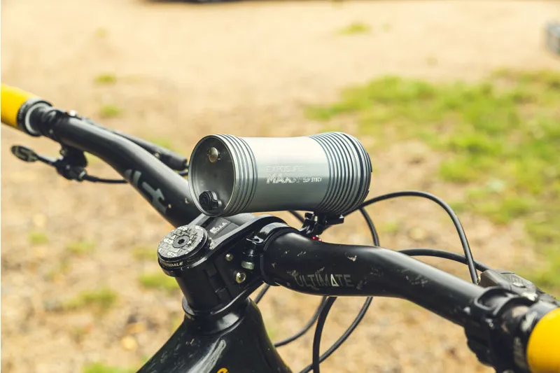 Exposure Maxx-D SYNC Mk2 Front Bike Light with Bluetooth Remote-2