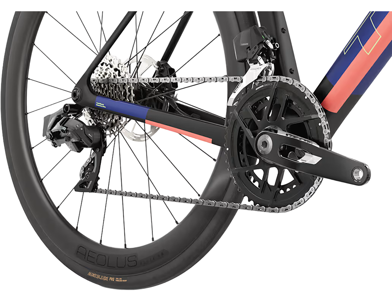 Trek Madone SL 6 Gen 8 AXS Road Bike 2027 in Matte Cobalt Blue/Trek Black/Living Coral-5