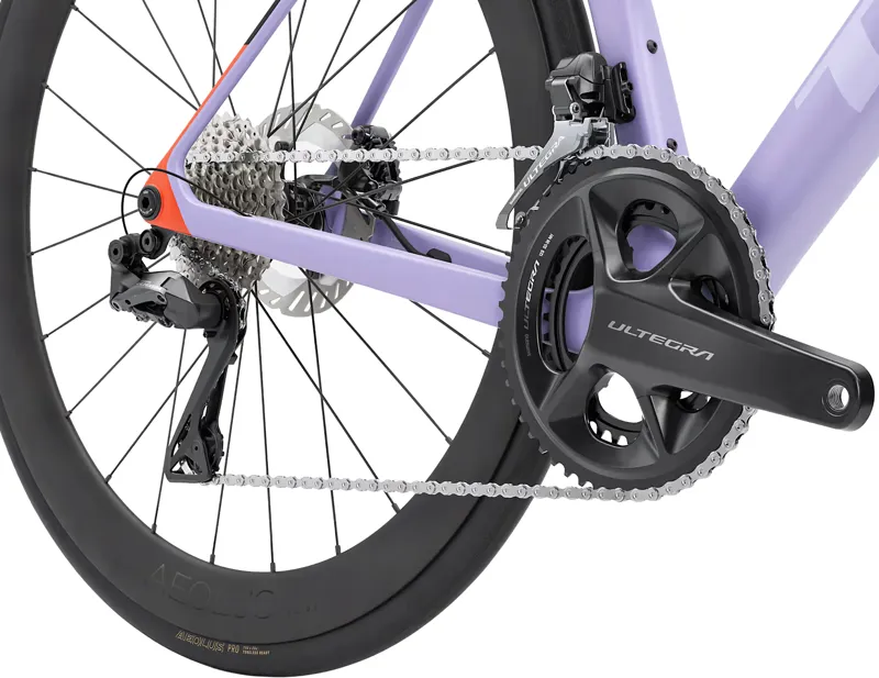 Trek Madone SL 7 Gen 8 Di2 Road Bike 2026 in Matte Lavender Haze/Deep Smoke-5