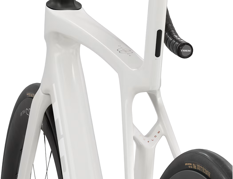 Trek Madone SL 7 Gen 8 Di2 Road Bike 2027 in Era White-2