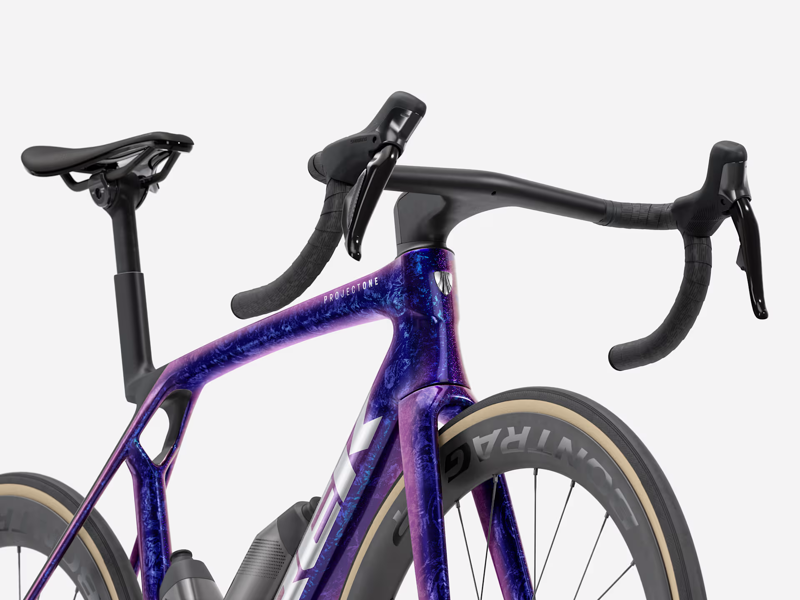Trek Madone SLR 7 Di2 Gen 8 Road Bike 2026 in Purple Phaze-2
