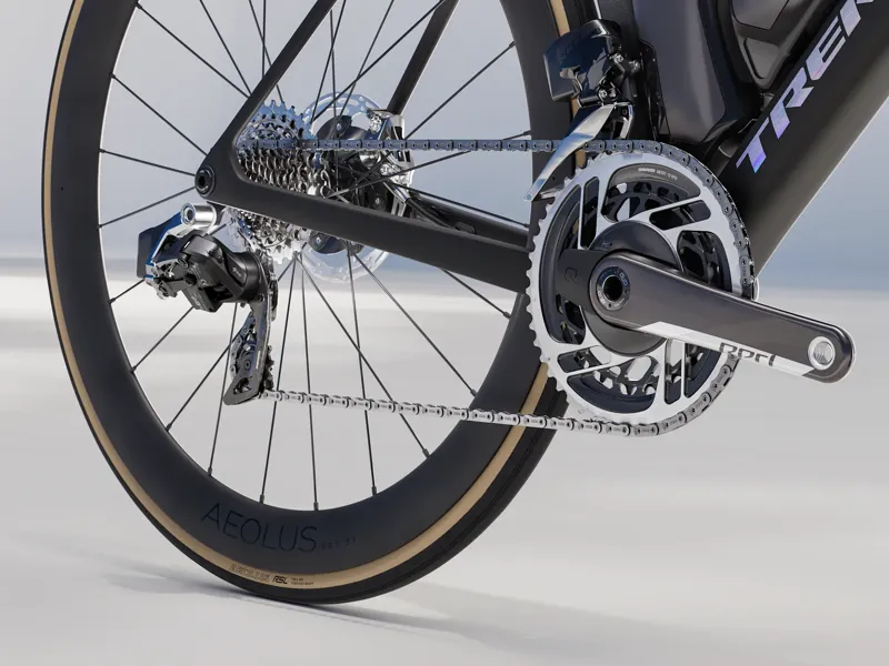 Trek Madone SLR 8 AXS Gen 8 Road Bike 2025 in Matte/Gloss Carbon Smoke-5