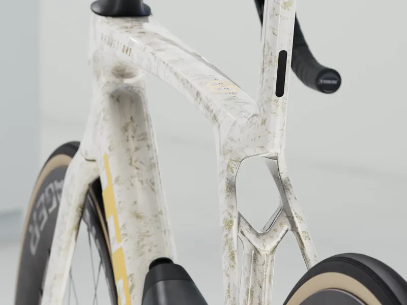 Trek Madone SLR 8 AXS Gen 8 Road Bike 2025 in Era White-3