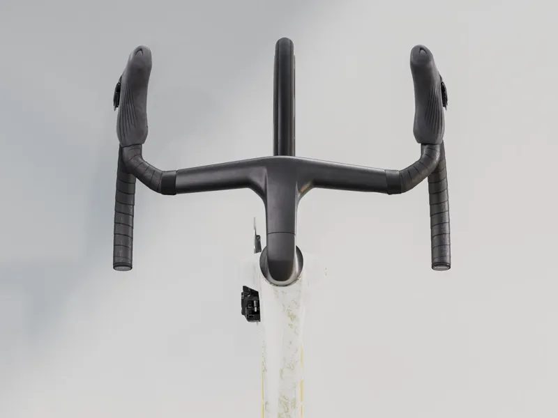 Trek Madone SLR 9 Di2 Gen 8 Road Bike 2026 in Era White-2