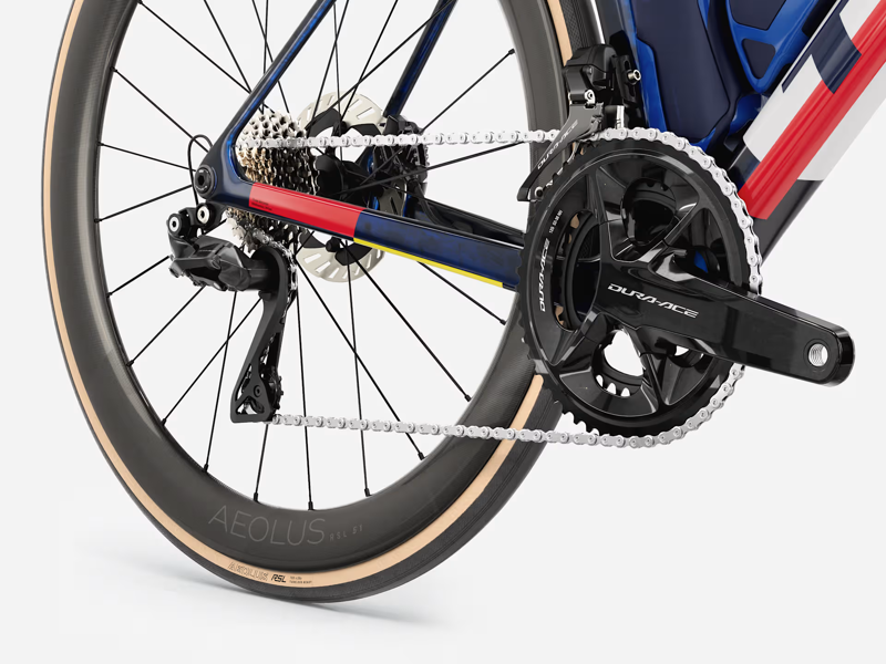 Trek Madone SLR 9 Di2 Gen 8 Road Bike 2026 in Lidl Trek Team Replica-5