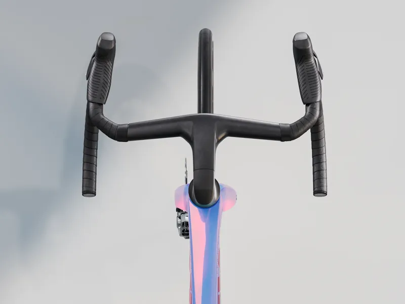 Trek Madone SLR 9 AXS Gen 8 Road Bike 2025 in Tête de la Course-2