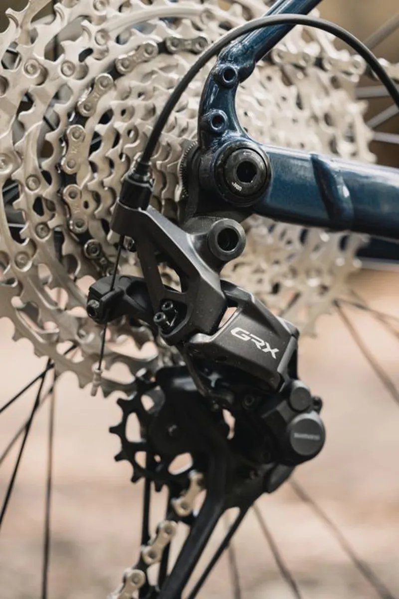 Marin Lombard E1 Electric Gravel Bike 2026 in Blue Charcoal-7