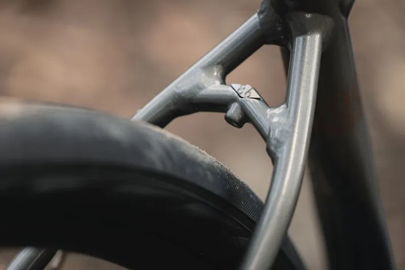 Marin Lombard E1 Electric Gravel Bike 2026 in Blue Charcoal-8