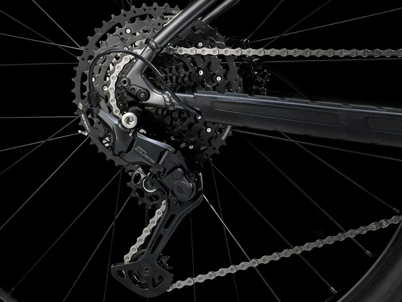 Trek Marlin 6 Hardtail Mountain Bike 2024 in Galactic Grey to Lithium Fade-2