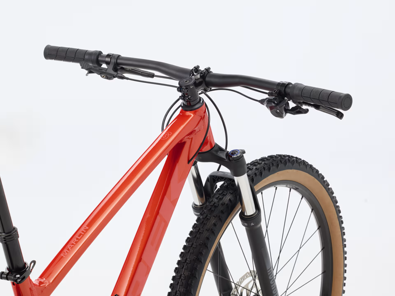 Trek Marlin 6 Gen 3 Hardtail Mountain Bike 2026 in Lava-2