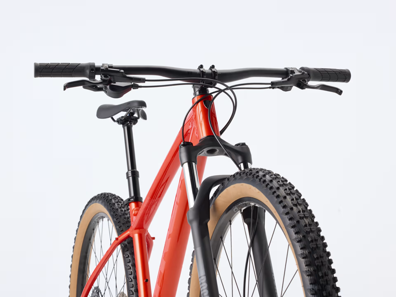 Trek Marlin 6 Gen 3 Hardtail Mountain Bike 2026 in Lava-3