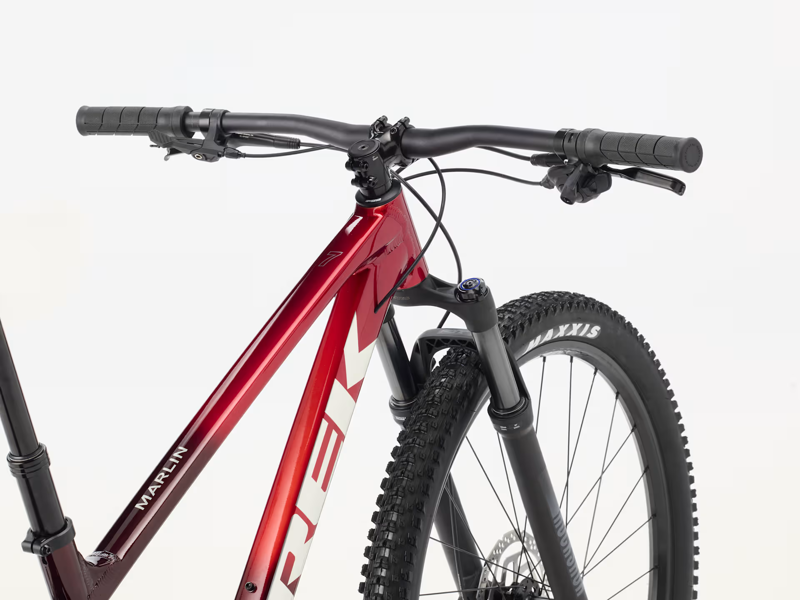 Trek Marlin 7 Gen 3 Hardtail Mountain Bike 2026 in Fury Red/Lithium Grey Fade-2
