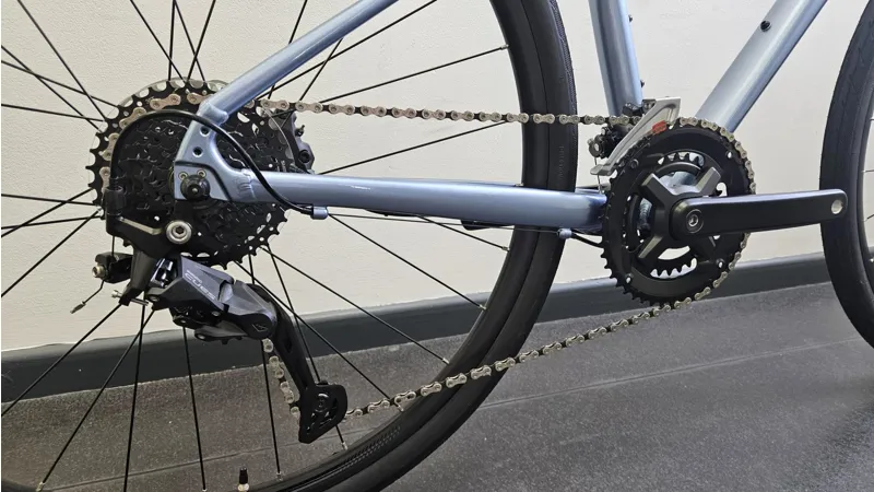 EX DISPLAY Liv Alight Disc 2 Hybrid Bike Size Small 2026 in Frost Silver-1