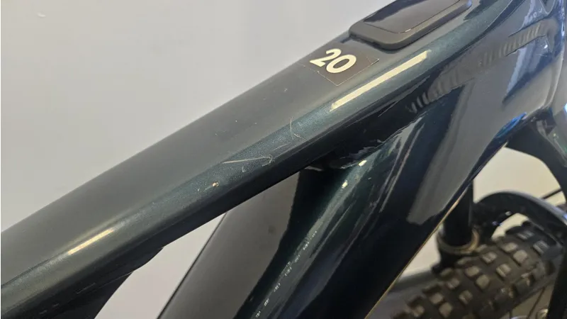 EX DEMO Specialized Turbo Levo 4 Comp Alloy S3 Electric Full Sus MTB 2026 in Gloss Deep Lake Metallic-9