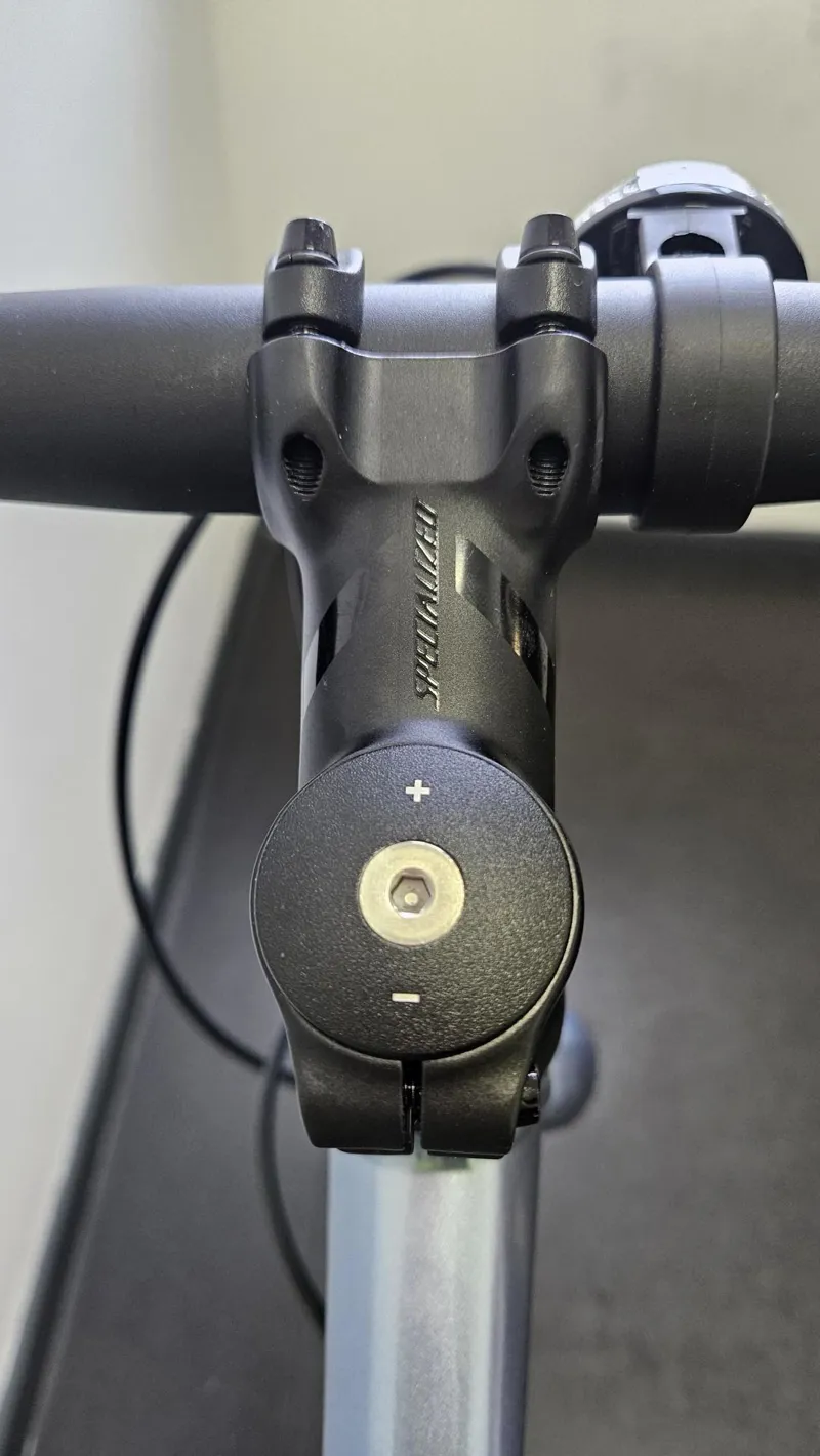 EX DISPLAY Liv Alight Disc 2 Hybrid Bike Size Small 2026 in Frost Silver-3