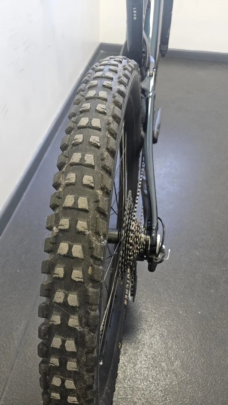 EX DEMO Specialized Turbo Levo 4 Comp Alloy S3 Electric Full Sus MTB 2026 in Gloss Deep Lake Metallic-7